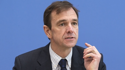 Almanya'dan Adil Öksüz yanıtı