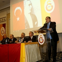 Özbek: "Bu toplantı, tarihe kara leke olarak geçecek"