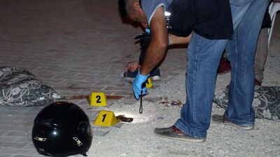 Motosiklette silahlı saldırıya uğradılar: 2 ölü