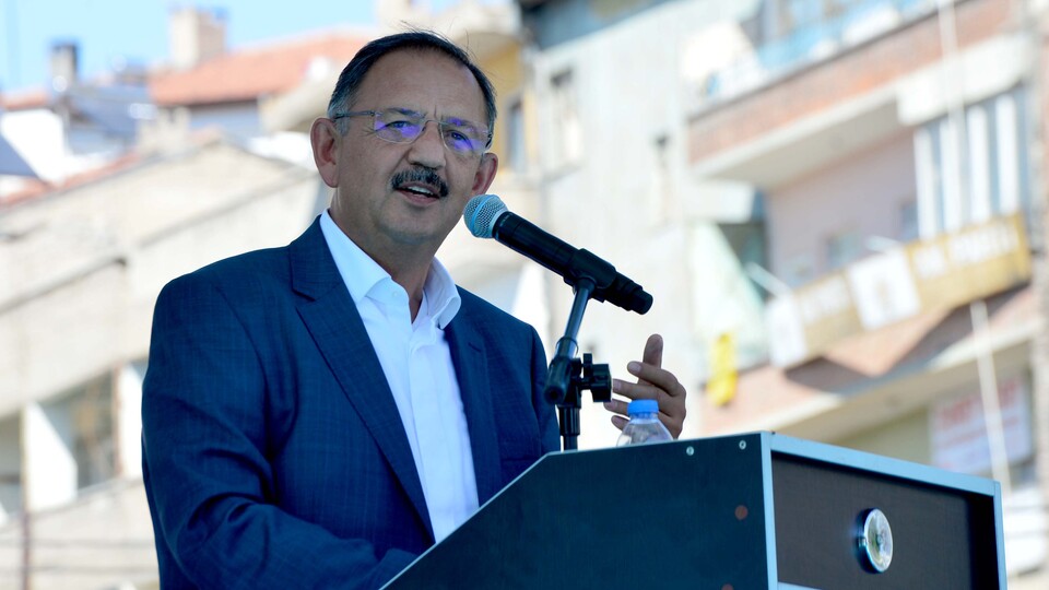 "Yeni yasanın eli kulağında, 7.5 milyon bina yenilenecek"