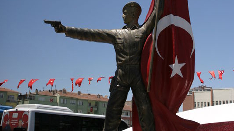 Ömer Halisdemir heykeli kaldırıldı! Belediyeden açıklama