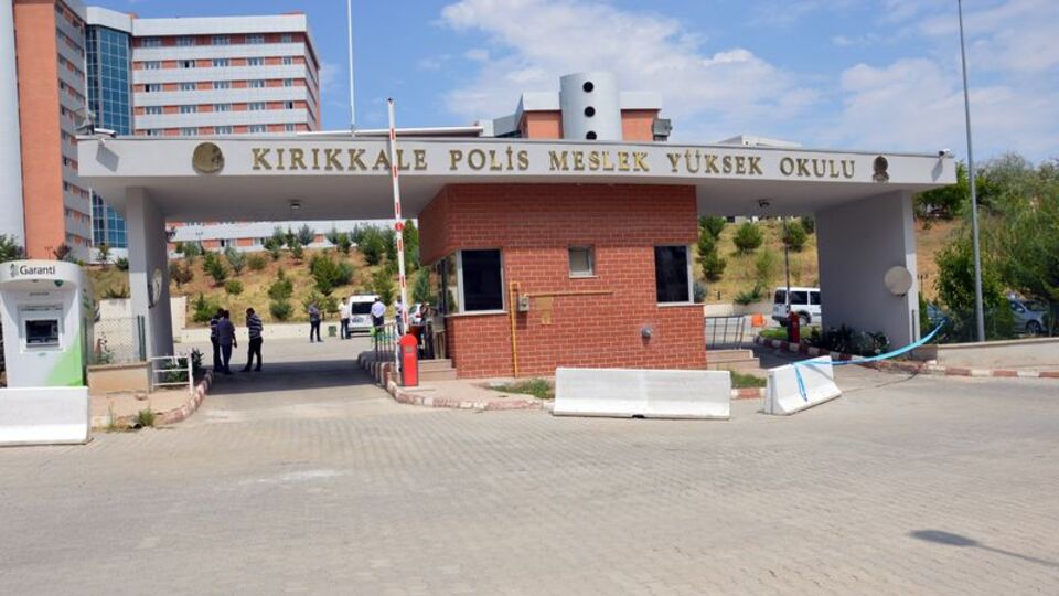 Nöbette kaza kurşunu: 1 polis hayatını kaybetti, 1 polis yaralı