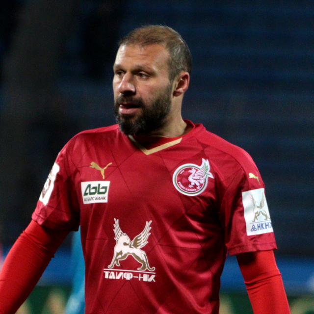 37 yaşındaki Gökdeniz durdurulamıyor!