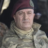 Komutan atamalarında Aksakallı Paşa sürprizi