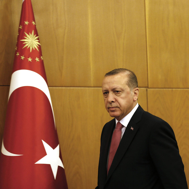Erdoğan'dan Aksakallı açıklaması: Askerlikte kırgınlık olmaz