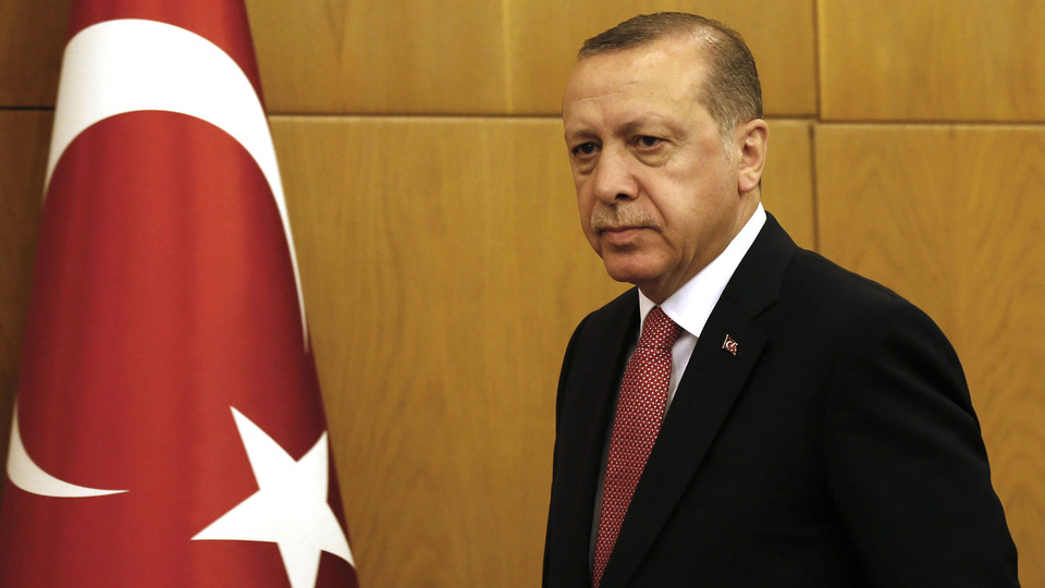 Erdoğan'dan Aksakallı açıklaması: Askerlikte kırgınlık olmaz