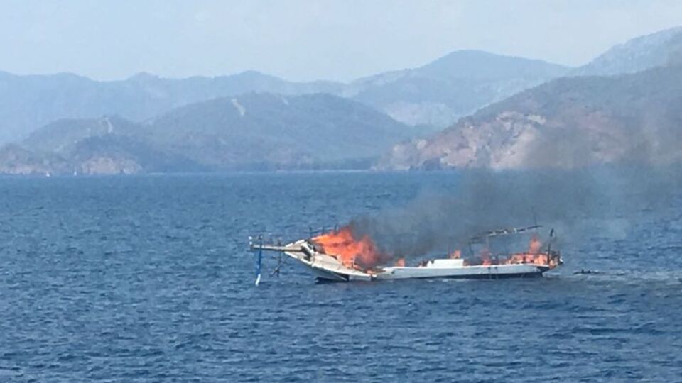 Fethiye'de gulet tekne yandı: 1 yaralı