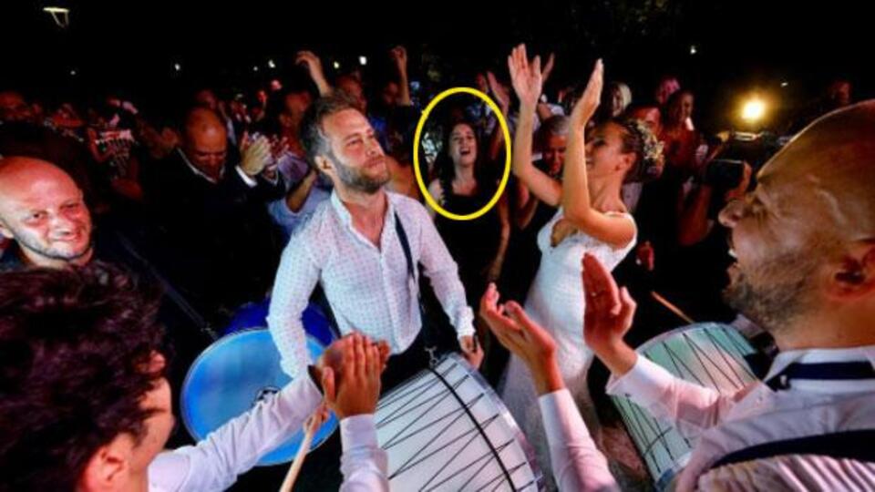 Özgür Çevik çaldı Hazal Kaya oynadı
