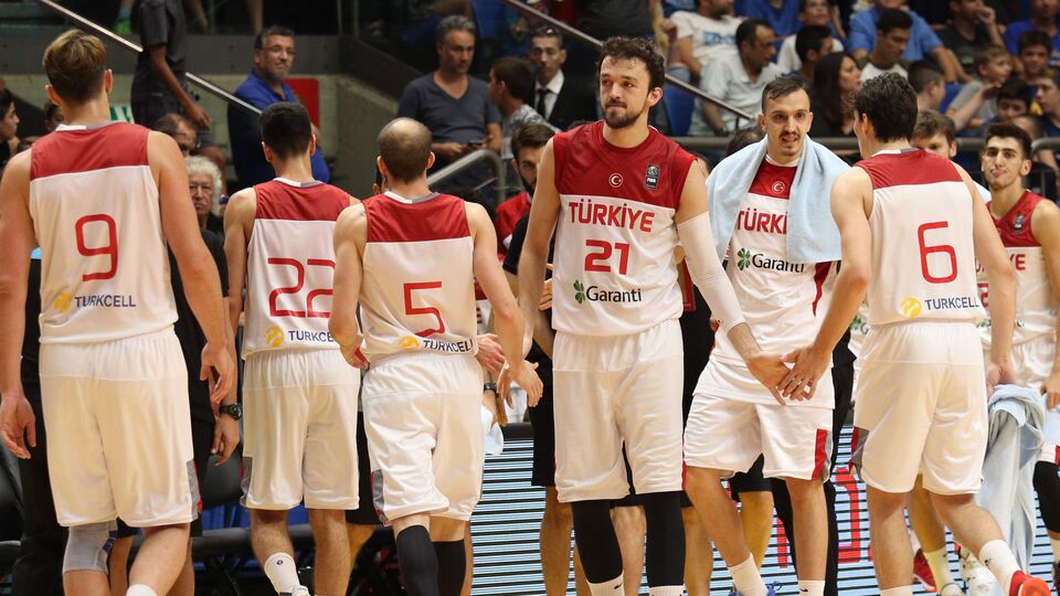 Rakip Ukrayna!