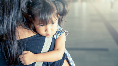 Kız çocuklarındaki anormal el hareketleri rett sendromu belirtisi olabilir!