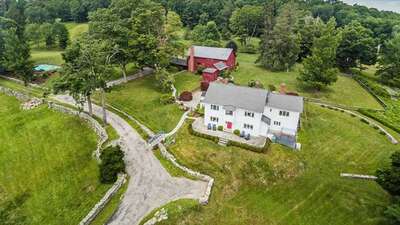 Dünyaca ünlü yazarın kızı için aldığı ev yeniden satışta!