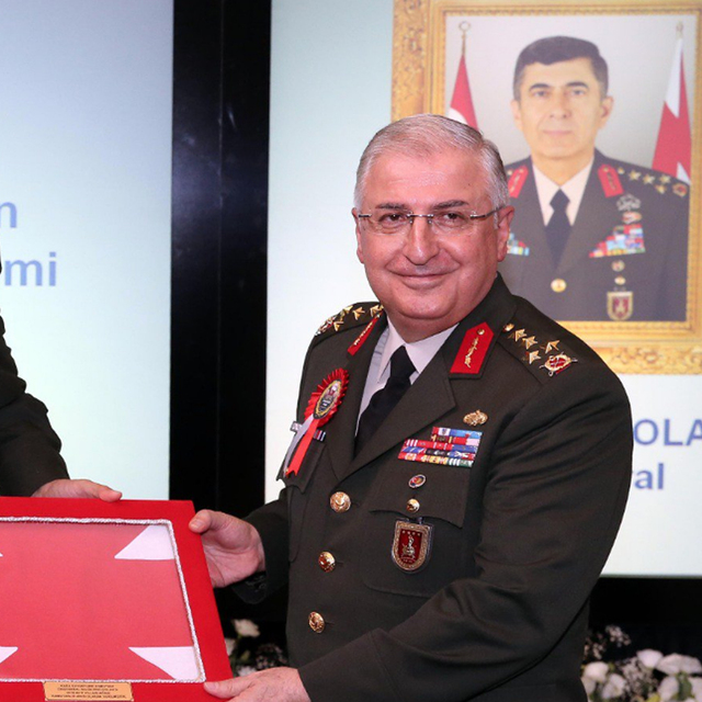 Kara Kuvvetleri Komutanlığı'nda devir teslim