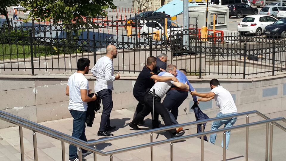 Anadolu Adalet Sarayı'nda silahlı saldırı! 1 ölü, 1 yaralı