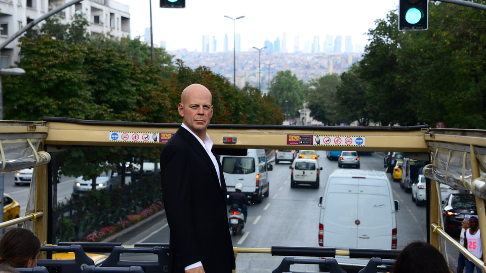 Bruce, İstanbul'u turladı