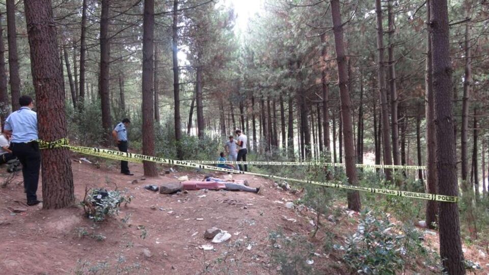 20 yaşındaki genç ormanda ölü bulundu