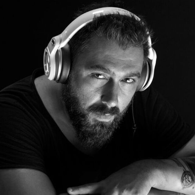 DJ Funky 'C': 'DJ'liğin temelinde analog yatar'
