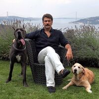 Vatan Şaşmaz’ın ailesinin bilinmeyen hikayesi