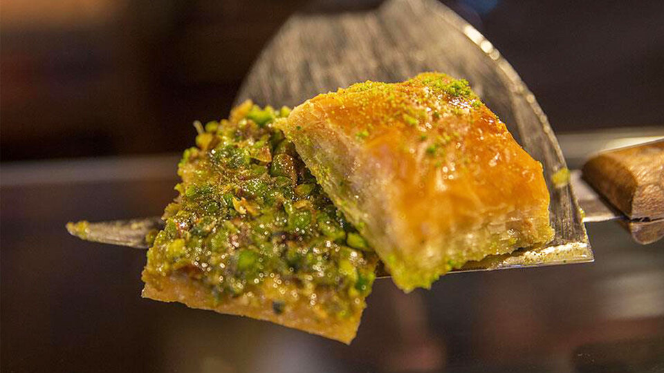İki dilim baklava, 1,5 saatlik yürüyüşle yakılıyor!