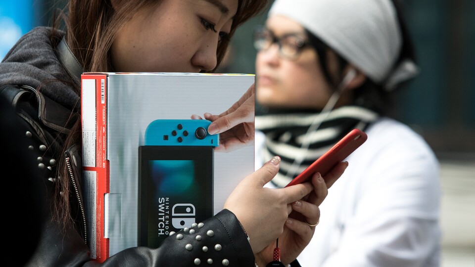 Sony, Nintendo'nun bileğini bükebilir mi?