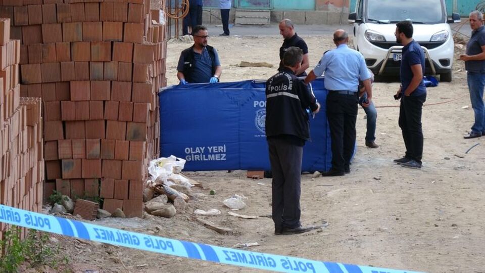 Bilgisayar programcısı genç ölü bulundu