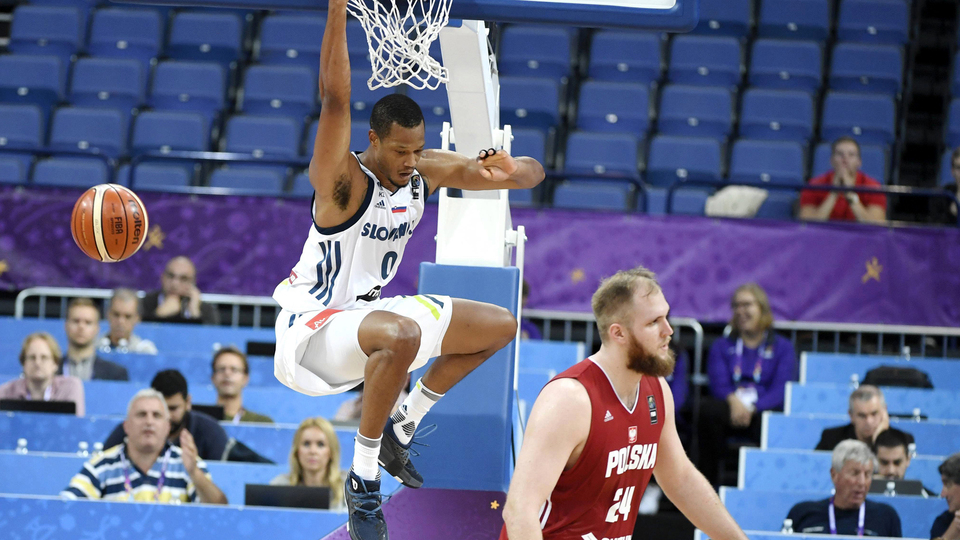 Dragic taşıdı Slovenya kazandı!