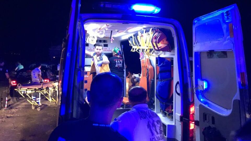 Tavuk pilav yediler: 35 kişi zehirlendi