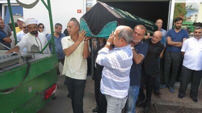 Filiz Aker'in cenazesinde abisi açıkladı! "Bıraktığı mektubu okuyup yaktım"