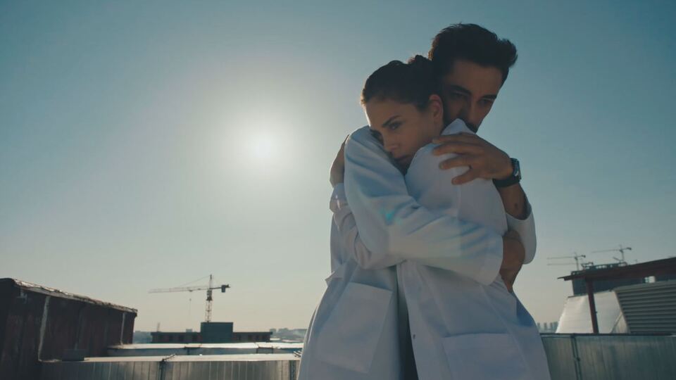 "Sanki dünya yansa ben ona sığınsam, o beni korurmuş gibi!"