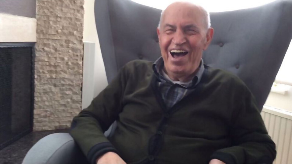 Dil Bilimci ve Yazar Emin Özdemir hayatını kaybetti