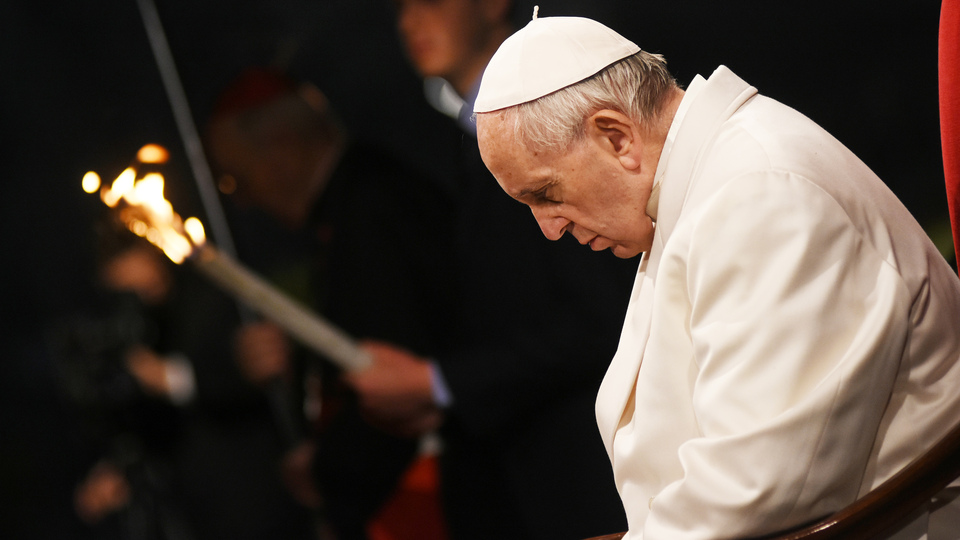 Papa'dan şok itiraf! "Vatikan'da kafeste gibiyim!"