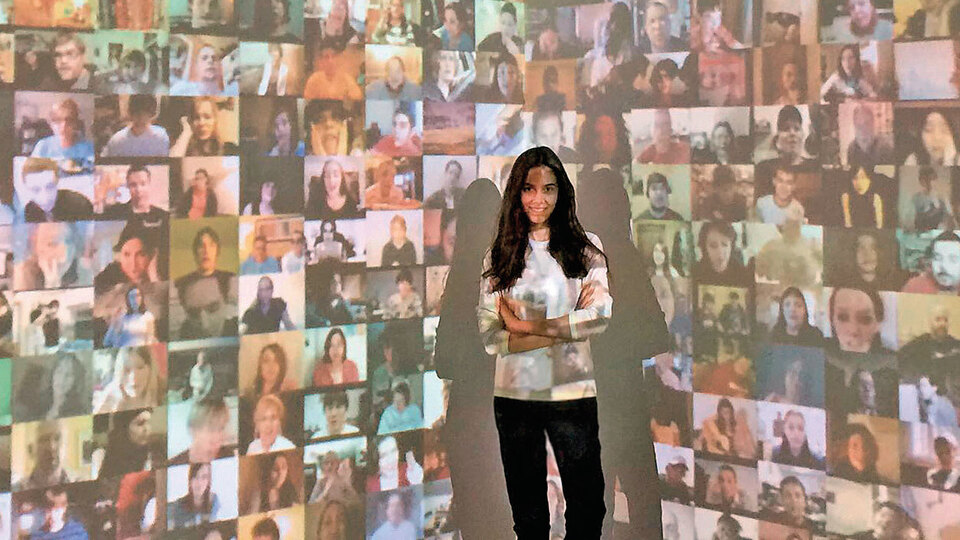 Dünyanın ilk selfie sergisi