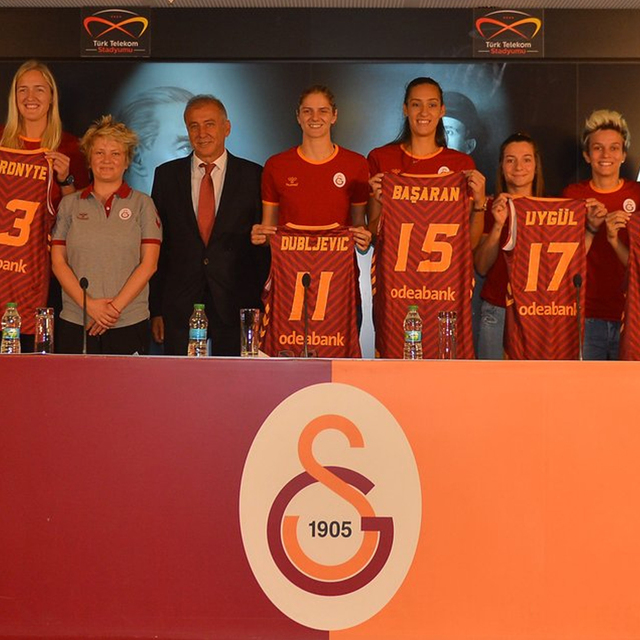 Galatasaray'da toplu tören