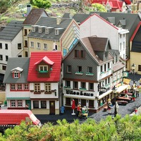 Satışları düşünce çalışanlarına acımadı