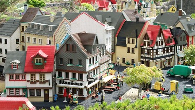 Satışları düşünce çalışanlarına acımadı