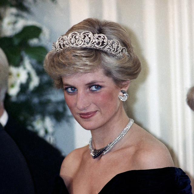 Lady Diana'nın ruhuyla röportaj yaptığını iddia etti: İslamı tercih ediyorum