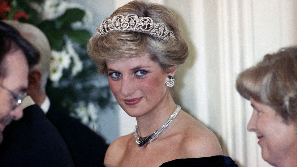Lady Diana'nın ruhuyla röportaj yaptığını iddia etti: İslamı tercih ediyorum