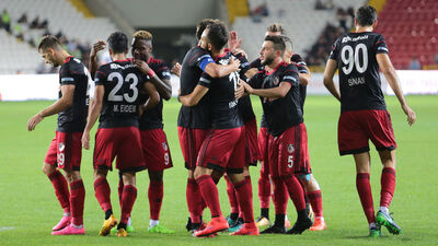 Gazişehir Gaziantep 4 köşe!