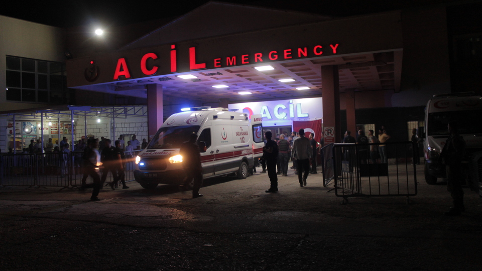 Pompalı tüfekle dehşet saçtılar! 9 yaralı