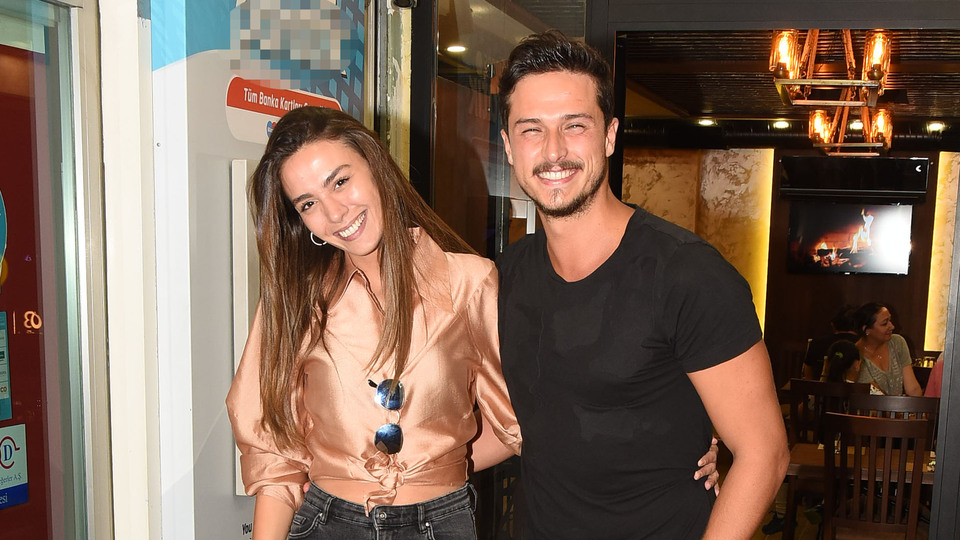 30'uncu yaşını sevgilisiyle kutladı