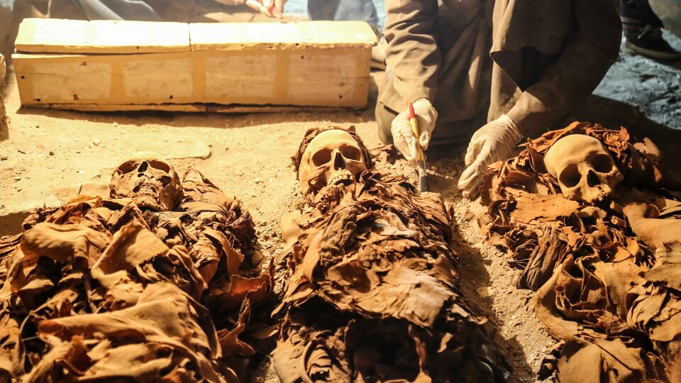 Tutankhamun'un kuyumcusunun 3500 yıllık mezarı bulundu