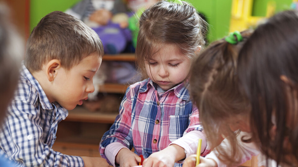 Çocuklar kreşe kaç yaşında başlamalı?