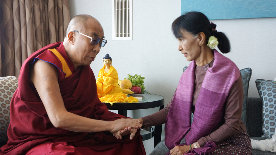Budist lider Dalay Lama'dan Suu Çii'ye çağrı!