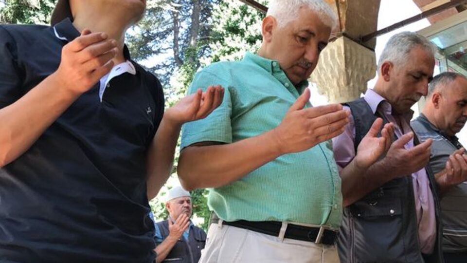 3 gündür durdurulamıyor! Halk yağmur duasına çıktı