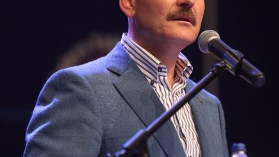 Bakan Soylu, Aysel Tuğluk'un annesinin cenazesindeki olayla ilgili gözaltıların olduğunu açıkladı