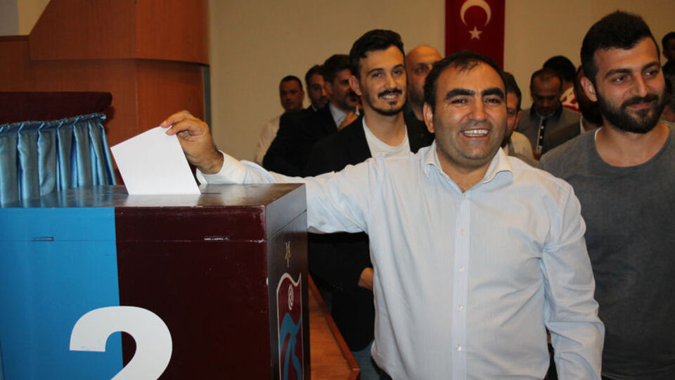 Abiş Hopikoğlu yeniden başkan