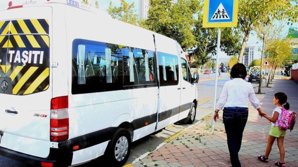 Servis şoförlerine yeni düzenleme