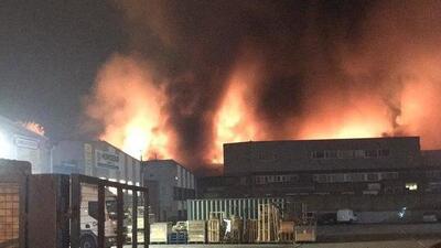 İngiltere'de korkutan yangın!