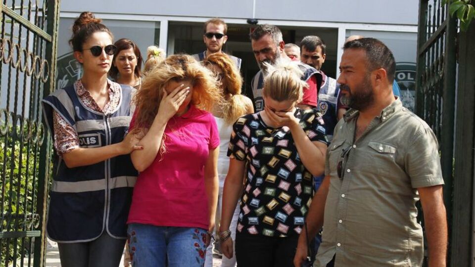 Berber usturalı İranlı kadın hırsızlar tutuklandı