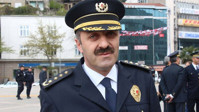 Emniyet müdürü, genelevin kapatılmasını 'The end' yazarak duyurdu