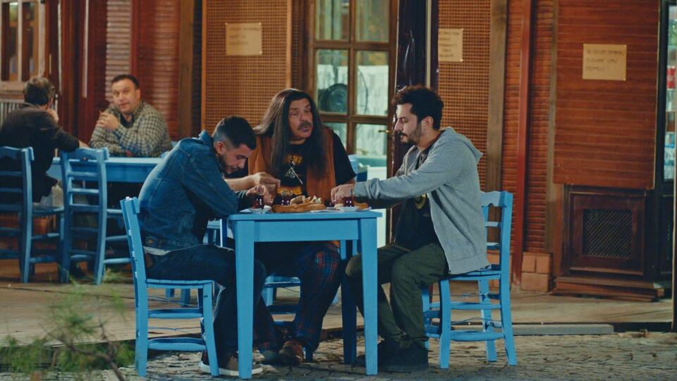 Klavye delikanlıları ile kahkahaya hazır olun!